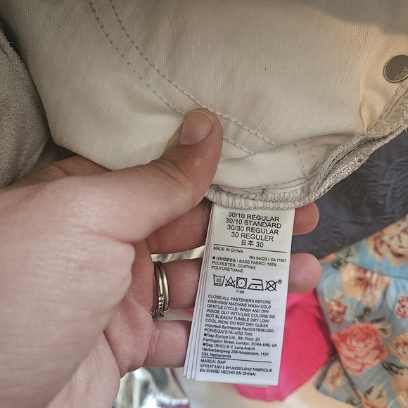 GAP Metallic Straight High Rise Pants - Picture 8 of 8